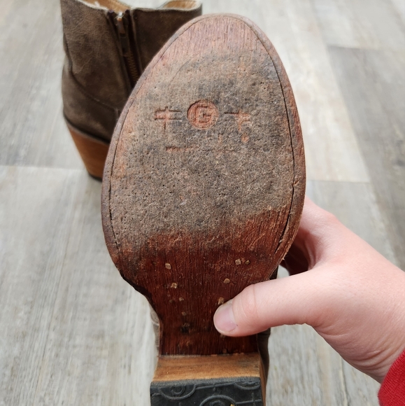 🔥Circle G Leather Bootie size 8 - Picture 2 of 7